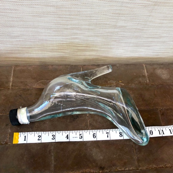 Vintage Glass Ladies High Heel Shoe Bottle With Cap - Picture 5 of 7